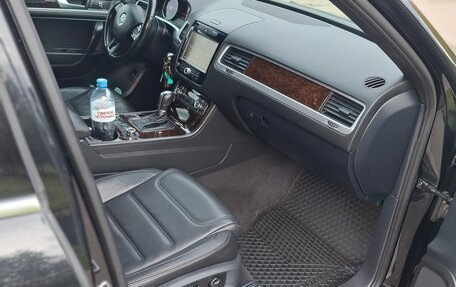Volkswagen Touareg III, 2012 год, 2 550 000 рублей, 17 фотография