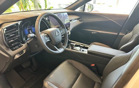 Lexus RX IV рестайлинг, 2025 год, 12 500 000 рублей, 12 фотография