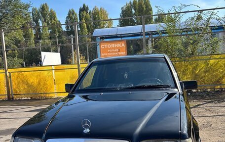 Mercedes-Benz E-Класс, 1995 год, 550 000 рублей, 2 фотография