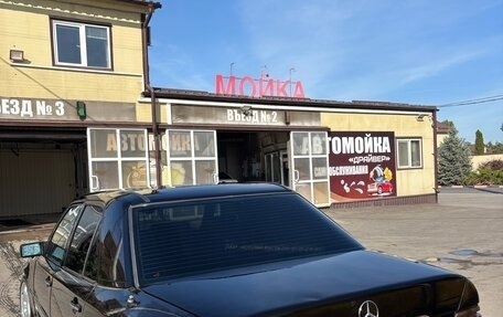 Mercedes-Benz E-Класс, 1995 год, 550 000 рублей, 5 фотография