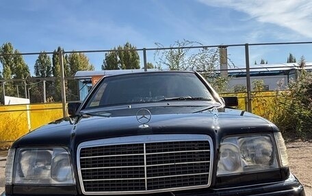 Mercedes-Benz E-Класс, 1995 год, 550 000 рублей, 9 фотография