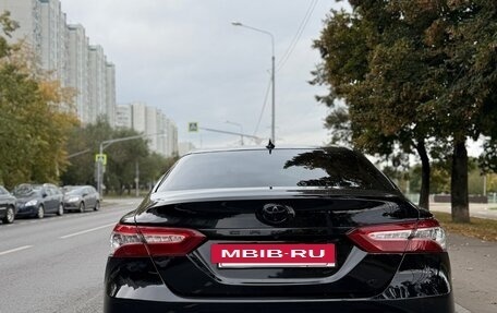 Toyota Camry, 2021 год, 2 450 000 рублей, 6 фотография
