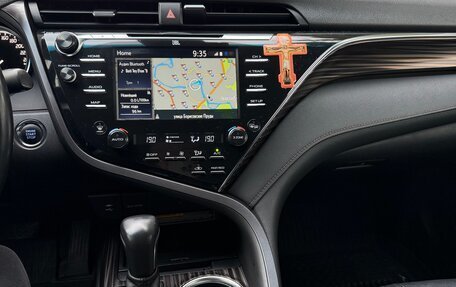 Toyota Camry, 2021 год, 2 450 000 рублей, 11 фотография