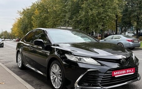 Toyota Camry, 2021 год, 2 450 000 рублей, 3 фотография