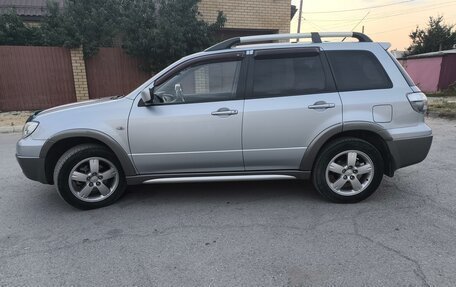 Mitsubishi Outlander III рестайлинг 3, 2005 год, 950 000 рублей, 4 фотография