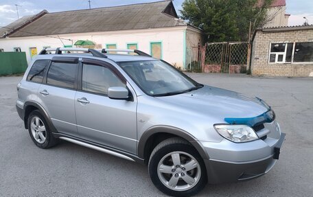 Mitsubishi Outlander III рестайлинг 3, 2005 год, 950 000 рублей, 7 фотография