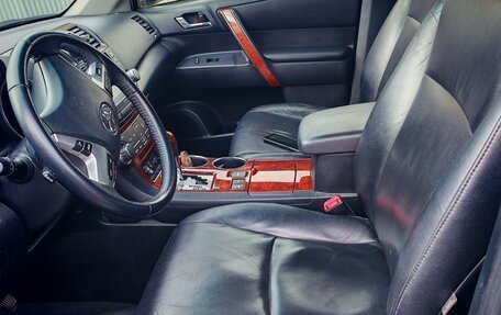 Toyota Highlander III, 2012 год, 2 680 000 рублей, 6 фотография