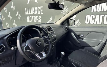 Renault Logan II, 2020 год, 899 000 рублей, 12 фотография