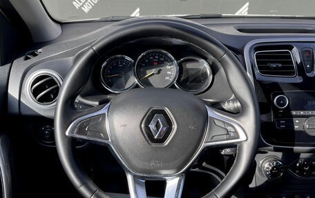 Renault Logan II, 2020 год, 899 000 рублей, 16 фотография
