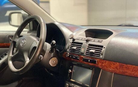 Toyota Avensis III рестайлинг, 2006 год, 760 000 рублей, 11 фотография