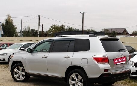 Toyota Highlander III, 2012 год, 1 899 000 рублей, 4 фотография