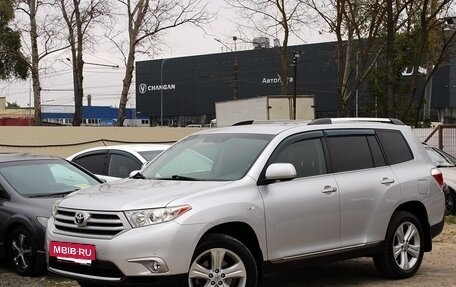 Toyota Highlander III, 2012 год, 1 899 000 рублей, 3 фотография