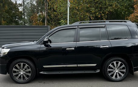 Toyota Land Cruiser 200, 2016 год, 6 100 000 рублей, 2 фотография