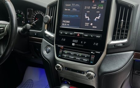 Toyota Land Cruiser 200, 2016 год, 6 100 000 рублей, 9 фотография