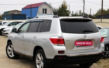 Toyota Highlander III, 2012 год, 1 899 000 рублей, 22 фотография