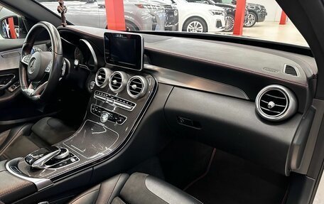 Mercedes-Benz C-Класс AMG, 2015 год, 3 270 000 рублей, 29 фотография