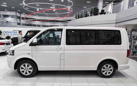 Volkswagen Caravelle T5, 2013 год, 1 950 000 рублей, 8 фотография