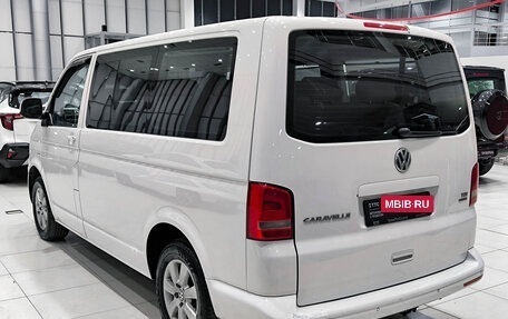 Volkswagen Caravelle T5, 2013 год, 1 950 000 рублей, 7 фотография