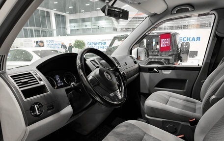 Volkswagen Caravelle T5, 2013 год, 1 950 000 рублей, 16 фотография
