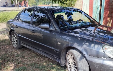 Hyundai Sonata IV рестайлинг, 2005 год, 350 000 рублей, 3 фотография