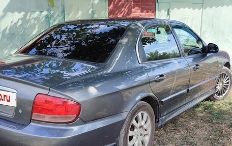 Hyundai Sonata IV рестайлинг, 2005 год, 350 000 рублей, 2 фотография
