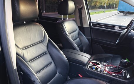 Volkswagen Touareg III, 2016 год, 2 350 000 рублей, 10 фотография