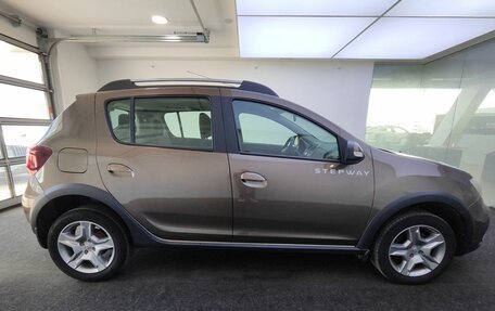 Renault Sandero II рестайлинг, 2019 год, 1 249 000 рублей, 1 фотография