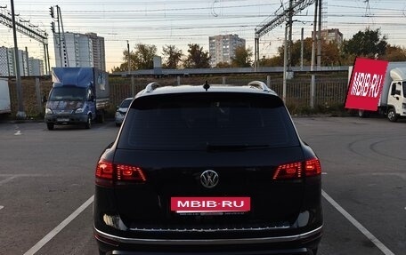 Volkswagen Touareg III, 2016 год, 2 350 000 рублей, 6 фотография