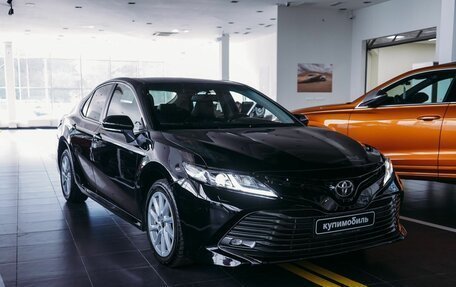 Toyota Camry, 2018 год, 1 896 000 рублей, 3 фотография