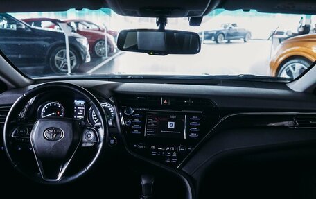 Toyota Camry, 2018 год, 1 896 000 рублей, 12 фотография