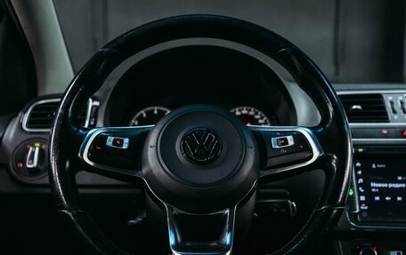 Volkswagen Polo VI (EU Market), 2018 год, 650 000 рублей, 11 фотография
