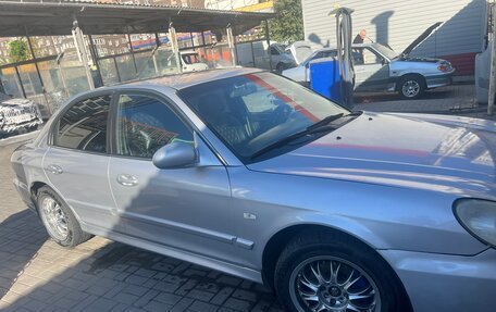 Hyundai Sonata IV рестайлинг, 2005 год, 600 000 рублей, 3 фотография