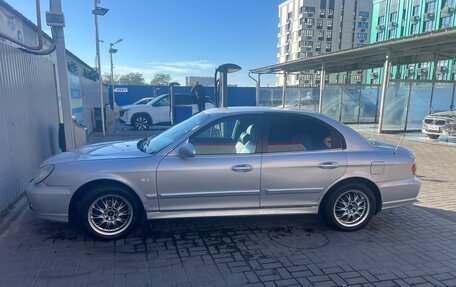 Hyundai Sonata IV рестайлинг, 2005 год, 600 000 рублей, 2 фотография