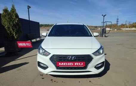 Hyundai Solaris II рестайлинг, 2018 год, 1 500 000 рублей, 2 фотография