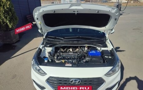 Hyundai Solaris II рестайлинг, 2018 год, 1 500 000 рублей, 13 фотография