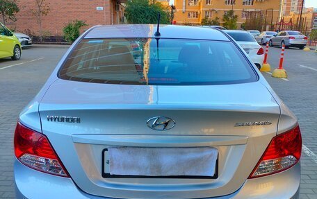 Hyundai Solaris II рестайлинг, 2014 год, 1 150 000 рублей, 2 фотография
