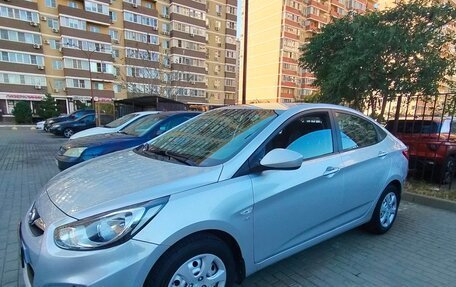 Hyundai Solaris II рестайлинг, 2014 год, 1 150 000 рублей, 6 фотография
