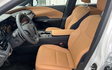 Lexus RX IV рестайлинг, 2025 год, 7 500 000 рублей, 14 фотография