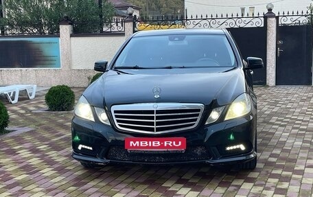 Mercedes-Benz E-Класс, 2010 год, 1 000 000 рублей, 1 фотография