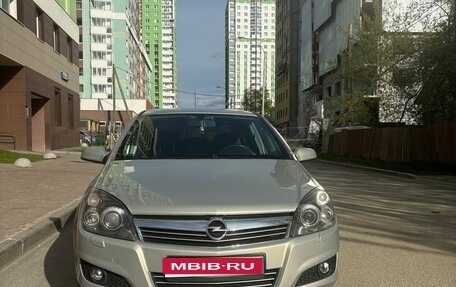 Opel Astra H, 2008 год, 650 000 рублей, 1 фотография