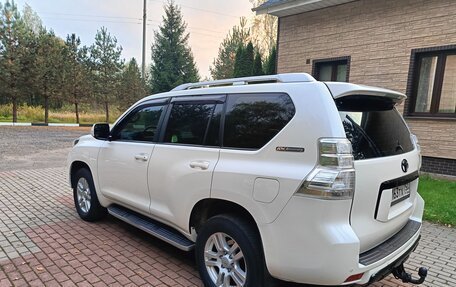 Toyota Land Cruiser Prado 150 рестайлинг 2, 2011 год, 2 250 000 рублей, 4 фотография