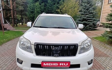 Toyota Land Cruiser Prado 150 рестайлинг 2, 2011 год, 2 250 000 рублей, 2 фотография