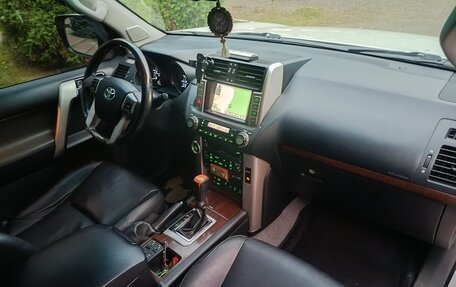 Toyota Land Cruiser Prado 150 рестайлинг 2, 2011 год, 2 250 000 рублей, 14 фотография