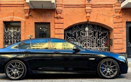 BMW 5 серия, 2010 год, 3 500 000 рублей, 6 фотография