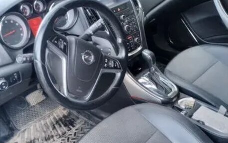 Opel Astra J, 2010 год, 720 000 рублей, 2 фотография