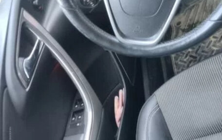 Opel Astra J, 2010 год, 720 000 рублей, 11 фотография
