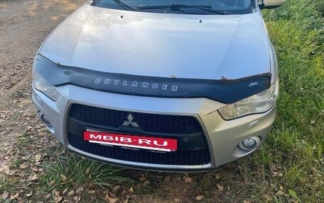 Mitsubishi Outlander III рестайлинг 3, 2010 год, 880 000 рублей, 4 фотография