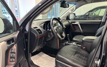 Toyota Land Cruiser Prado 150 рестайлинг 2, 2015 год, 3 350 000 рублей, 8 фотография