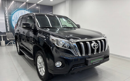 Toyota Land Cruiser Prado 150 рестайлинг 2, 2015 год, 3 350 000 рублей, 3 фотография