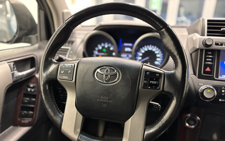 Toyota Land Cruiser Prado 150 рестайлинг 2, 2015 год, 3 350 000 рублей, 27 фотография